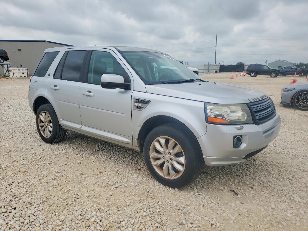 2015 Land Rover LR2 VIN SALFR2BG7FH424297 COPART salvage auction — Mechanical, TX - CERTIFICATE OF TITLE (P), sold $1,250 on 2026-07-09 (photo 4)