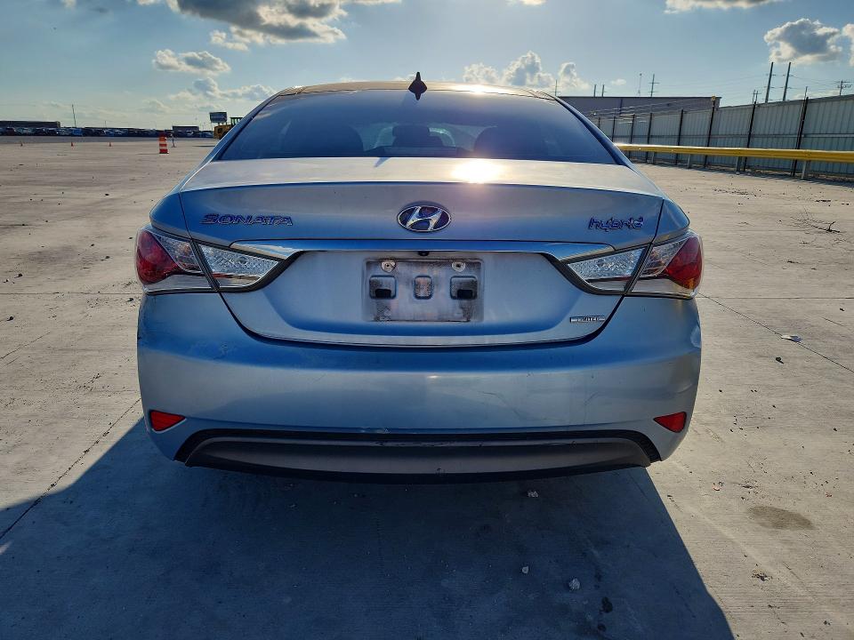 2015 Hyundai Sonata VIN KMHEC4A46FA120843 COPART salvage auction — FRONT END, Tx - Salvage Vehicle Title, sold $675 on 2026-07-10 (photo 6)