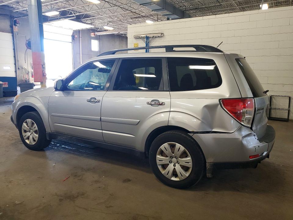 2013 Subaru Forester VIN JF2SHAEC2DH443530 COPART salvage auction — REAR END, Mn - Cert Of Title-Prior Salvage, sold $925 on 2026-07-02 (photo 2)
