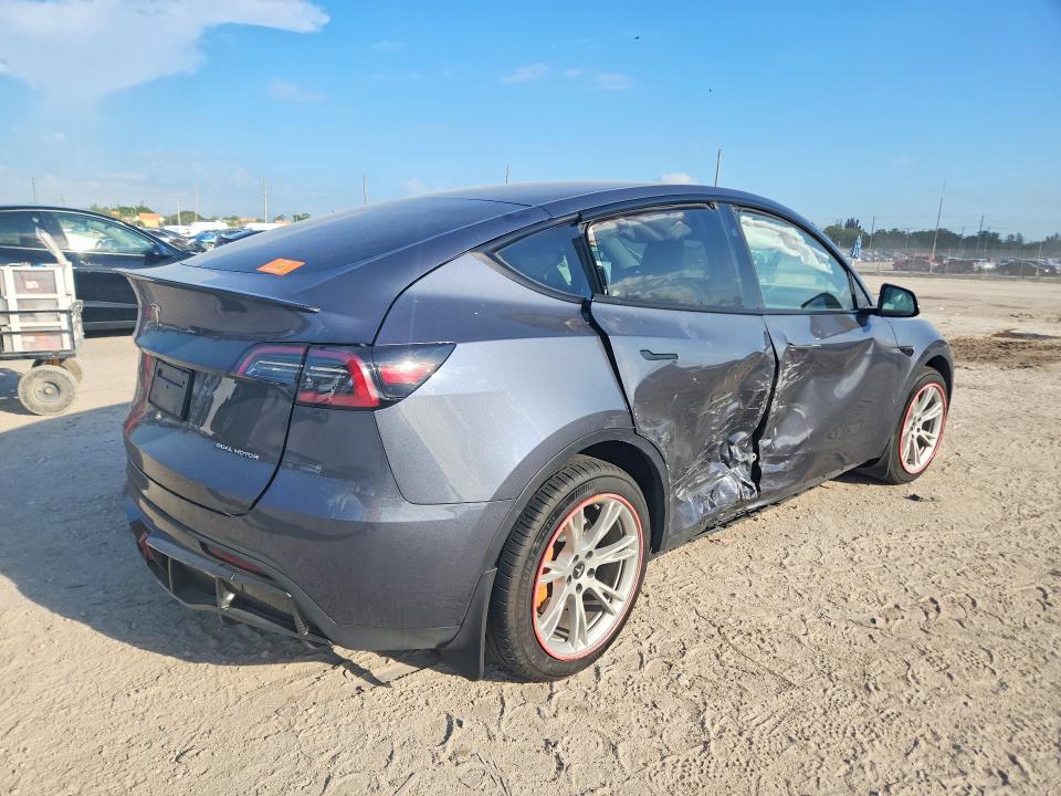 2023 Tesla VIN 7SAYGDEE5PA161434 COPART salvage auction — SIDE, FL - CERT OF TITLE SLVG REBUILDABLE, sold $9,700 on 2026-07-02 (photo 3)
