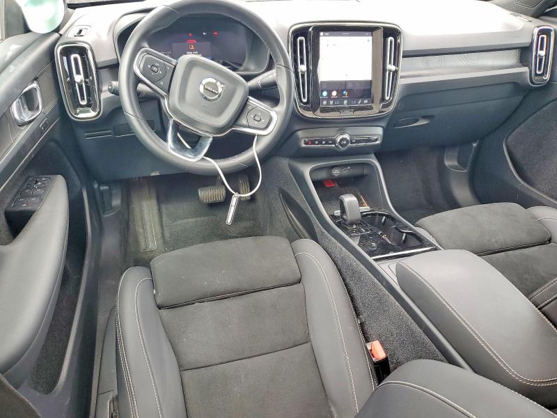 2024 Volvo VIN YV4ER3GL9R2108015 COPART salvage auction — REAR END, CA - SALVAGE CERTIFICATE, sold $9,200 on 2026-07-31 (photo 8)
