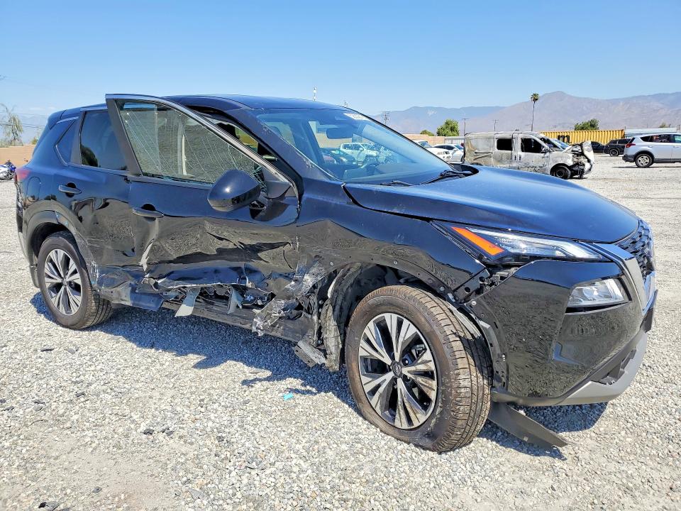 2023 Nissan VIN JN8BT3BA1PW436181 COPART salvage auction — ROLLOVER, Ca - Salvage Certificate, sold $2,500 on 2026-07-15 (photo 4)