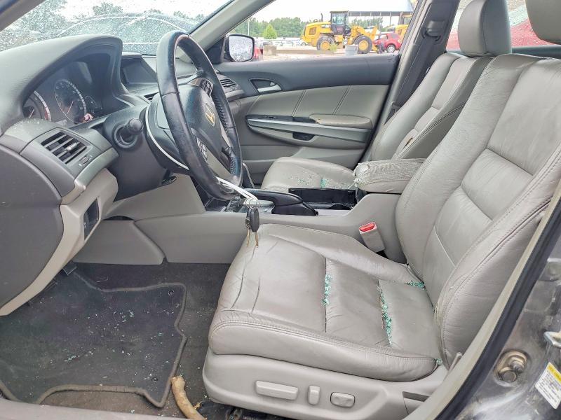 2009 Honda Accord VIN 1HGCP26809A050083 COPART salvage auction — REAR END, Mo - Salvage Certificate Of Title, sold $900 on 2026-07-09 (photo 7)