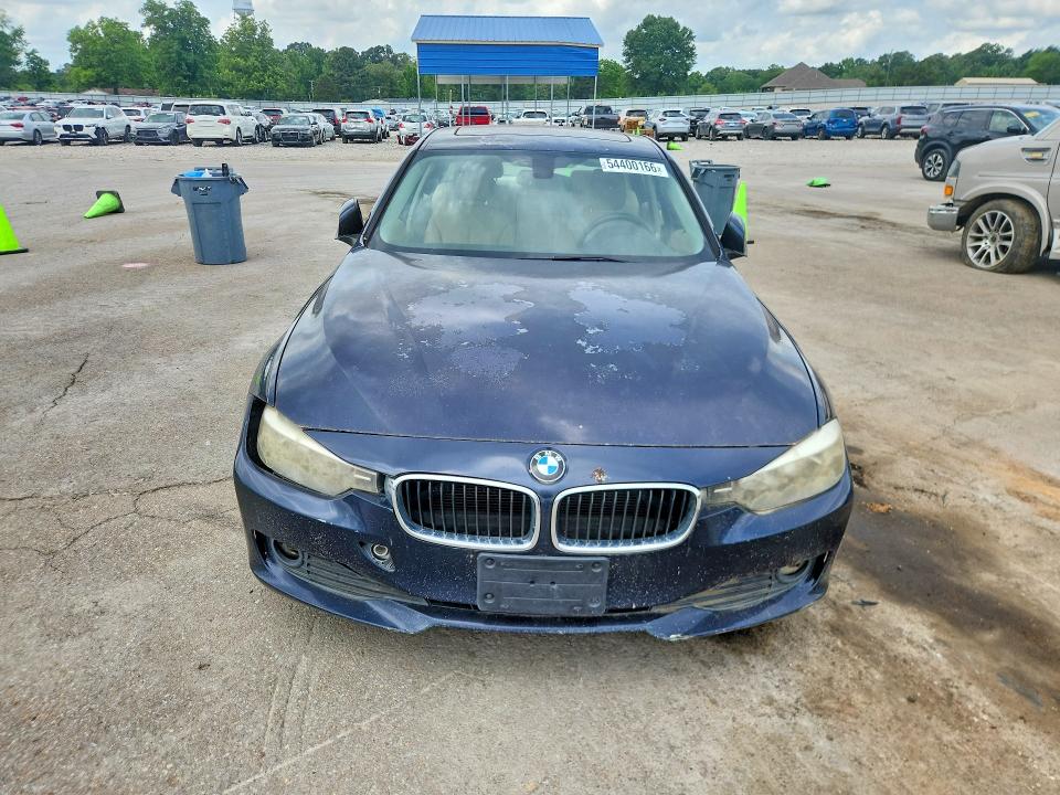 2014 BMW 3 series VIN WBA3C3G53ENS70936 COPART salvage auction — NORMAL WEAR, Ms - Certificate Of Title (P), sold $500 on 2026-07-10 (photo 5)