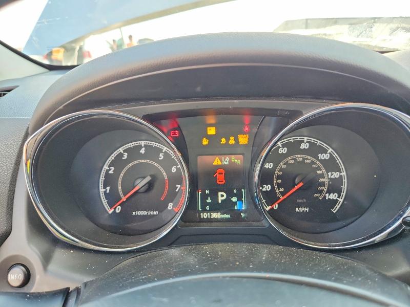 2021 Mitsubishi VIN JA4APVAU3MU017091 COPART salvage auction — WATER/FLOOD, Tx - Salvage Title-Flood Damage, sold $5,500 on 2026-07-10 (photo 9)