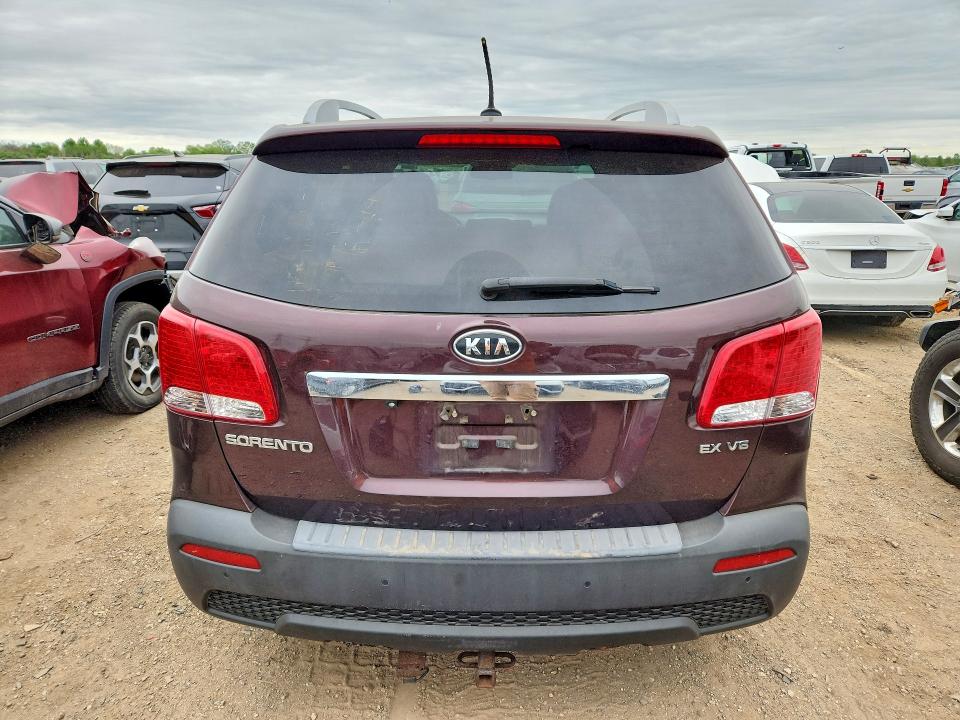 2012 Kia Sorento VIN 5XYKU4A26CG268070 COPART salvage auction — HAIL, Il - Certificate Of Title, sold $975 on 2026-07-09 (photo 6)
