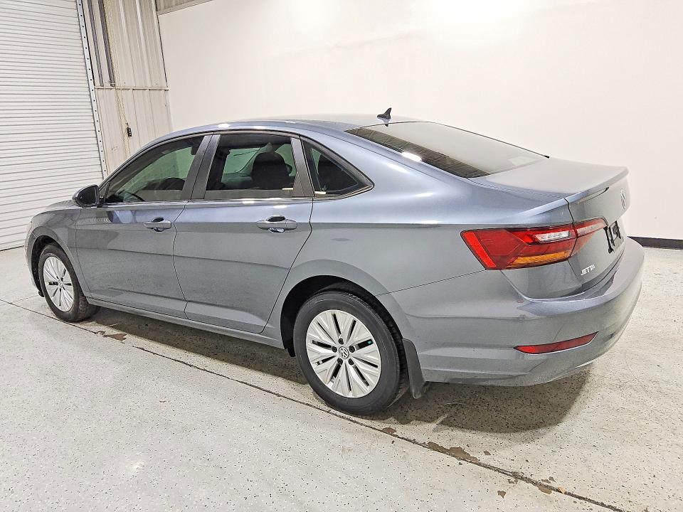 2019 Volkswagen Jetta VIN 3VWCB7BU4KM270037 COPART salvage auction — MINOR DENT/SCRATCHES, Ct - Clean Title, sold $8,000 on 2026-07-21 (photo 2)