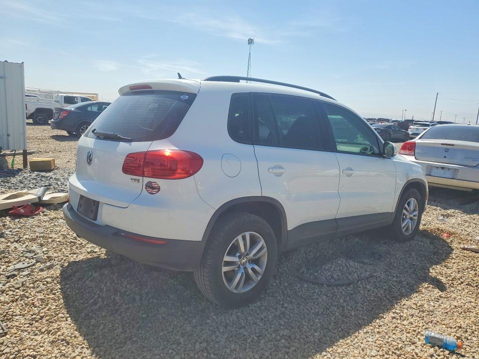 2016 Volkswagen Tiguan VIN WVGAV7AX5GW530705 COPART salvage auction — SIDE, Tx - Salvage Vehicle Title, sold $2,100 on 2026-07-07 (photo 3)