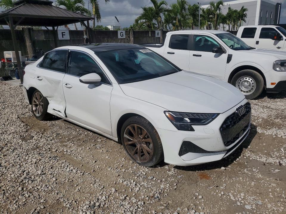 2025 Audi A3 VIN WAUGUDGY3SA039682 COPART salvage auction — SIDE, Fl - Cert Of Title Slvg Rebuildable, sold $15 on 2026-07-24 (photo 4)