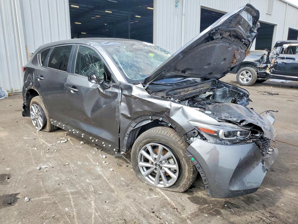 2023 Mazda Cx-5 VIN JM3KFBBM3P0152617 COPART salvage auction — ROLLOVER, Salvage Title, sold $800 on 2026-07-22 (photo 4)