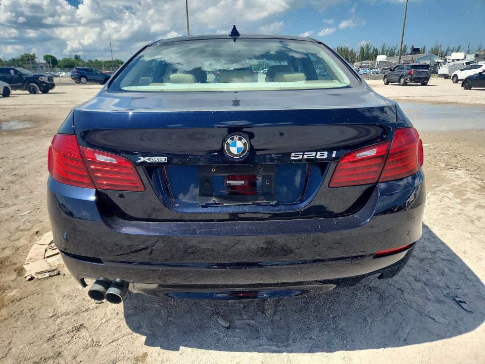 2015 BMW 5er VIN WBA5A7C58FD625974 COPART salvage auction — ROOF, Nj - Certificate Of Title, sold $1,100 on 2026-07-21 (photo 6)