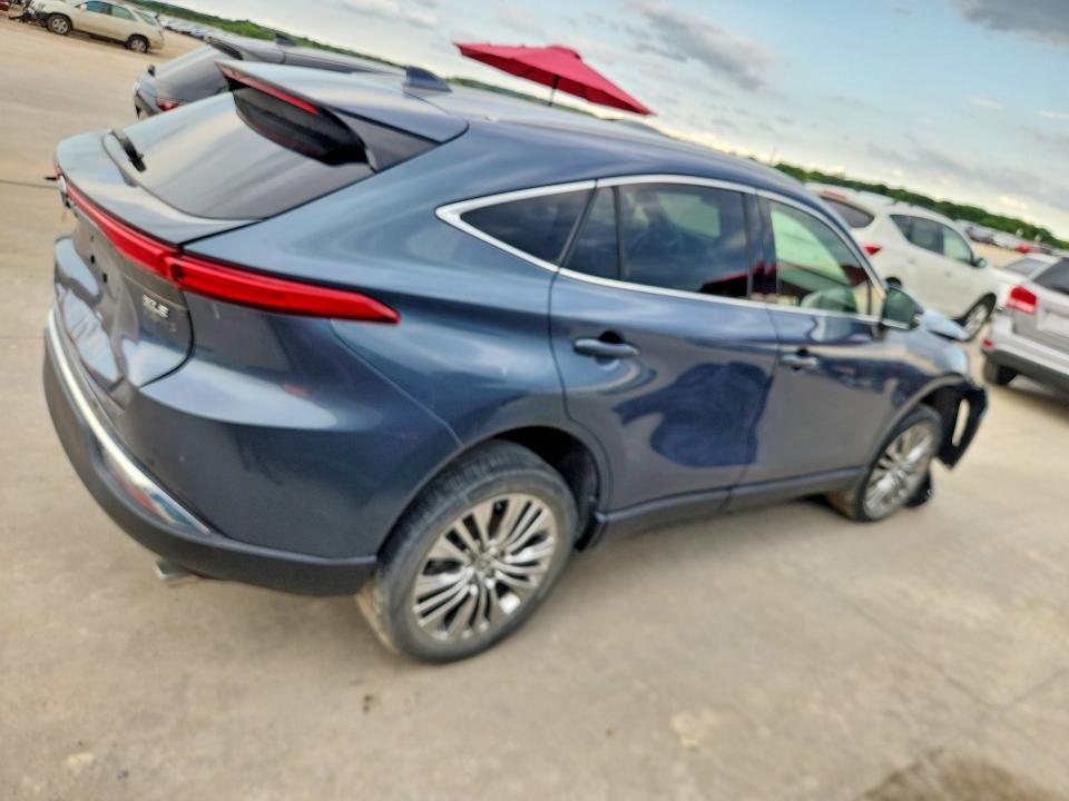 2021 Toyota Venza VIN JTEAAAAH8MJ025574 COPART salvage auction — FRONT END, Tx - Salvage Vehicle Title, sold $8,300 on 2026-07-06 (photo 3)
