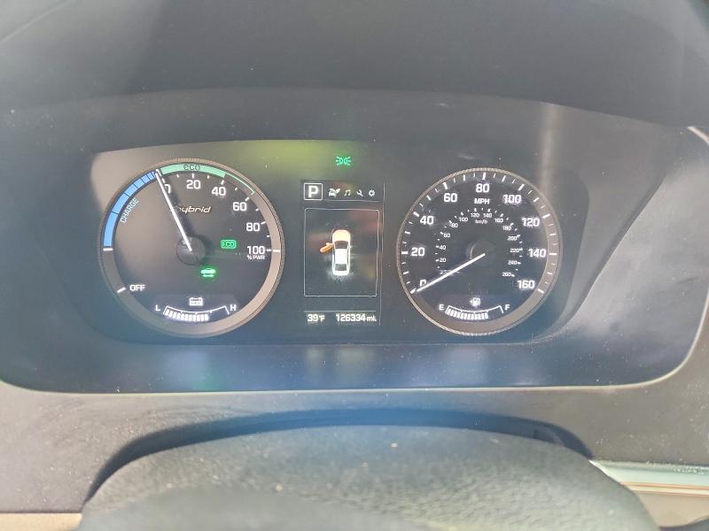 2016 Hyundai Sonata VIN KMHE24L1XGA036385 COPART salvage auction — HAIL, Co - Certificate Of Title, sold $2,300 on 2026-07-25 (photo 9)