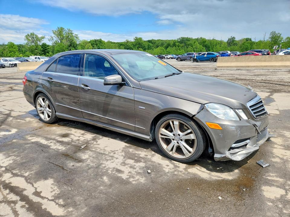 2012 Mercedes-benz E-klasse VIN WDDHF8JB7CA535105 COPART salvage auction — WATER/FLOOD, Ny - Mv-907A Salvage Certificate, sold $950 on 2026-07-02 (photo 4)
