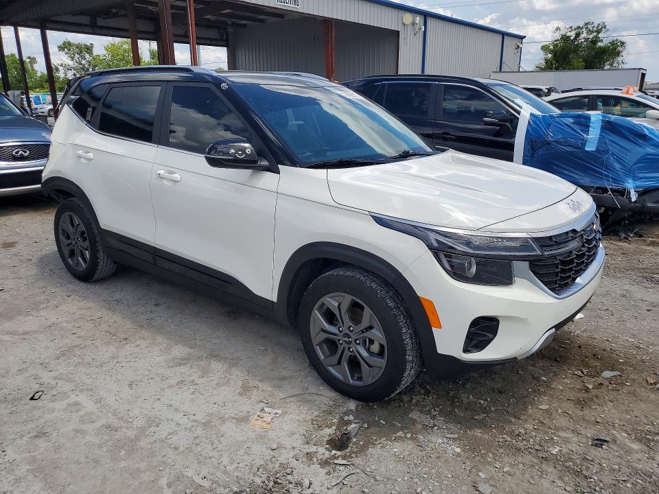 2024 Kia Seltos VIN KNDEU2AA8R7572127 COPART salvage auction — REAR END, Fl - Certificate Of Destruction, sold $5,700 on 2026-07-17 (photo 4)