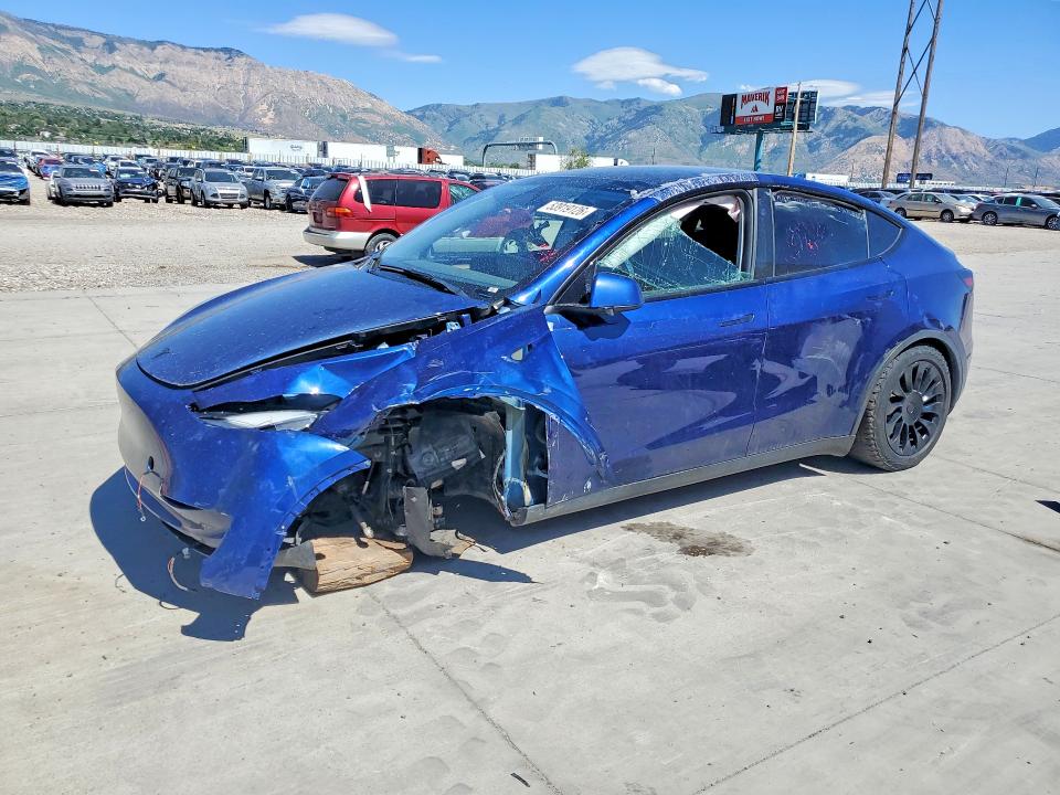 2023 Tesla Model y VIN 7SAYGAEE5PF853243 COPART salvage auction — FRONT END, Ut - Salvage Certificate, sold $8,800 on 2026-07-13 (photo 1)