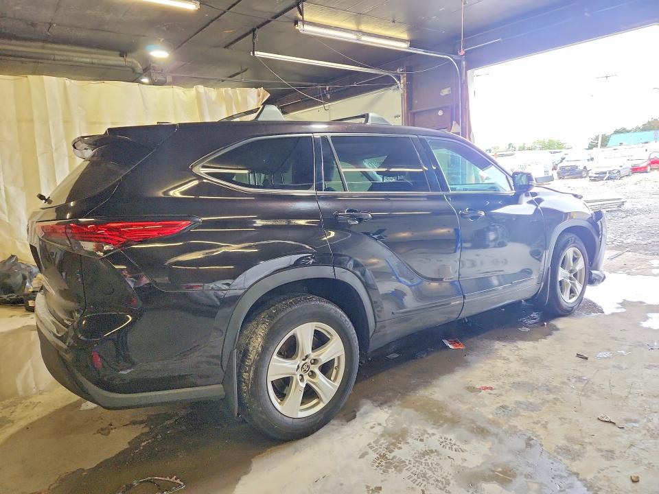 2021 Toyota Highlander VIN 5TDCZRBHXMS058128 COPART salvage auction — FRONT END, PA - CERTIFICATE OF SALVAGE, sold $7,000 on 2026-07-02 (photo 3)