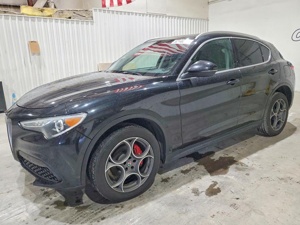 2018 Alfa romeo Stelvio VIN ZASFAKAN3J7C07432 COPART salvage auction — MINOR DENT/SCRATCHES, OK - CERTIFICATE OF TITLE, sold $6,300 on 2026-07-10 (photo 1)