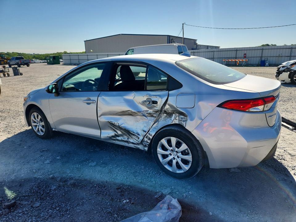 2026 Toyota Corolla VIN 5YFB4MDE5TP368758 COPART salvage auction — SIDE, Nc - Salvage Certificate Of Title, sold $175 on 2026-07-29 (photo 2)