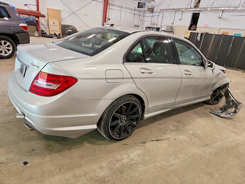2013 Mercedes-benz VIN WDDGF8BB2CR226556 COPART salvage auction — FRONT END, Vt - Cert Of Title-Salvage Vehicle, sold $700 on 2026-07-13 (photo 3)