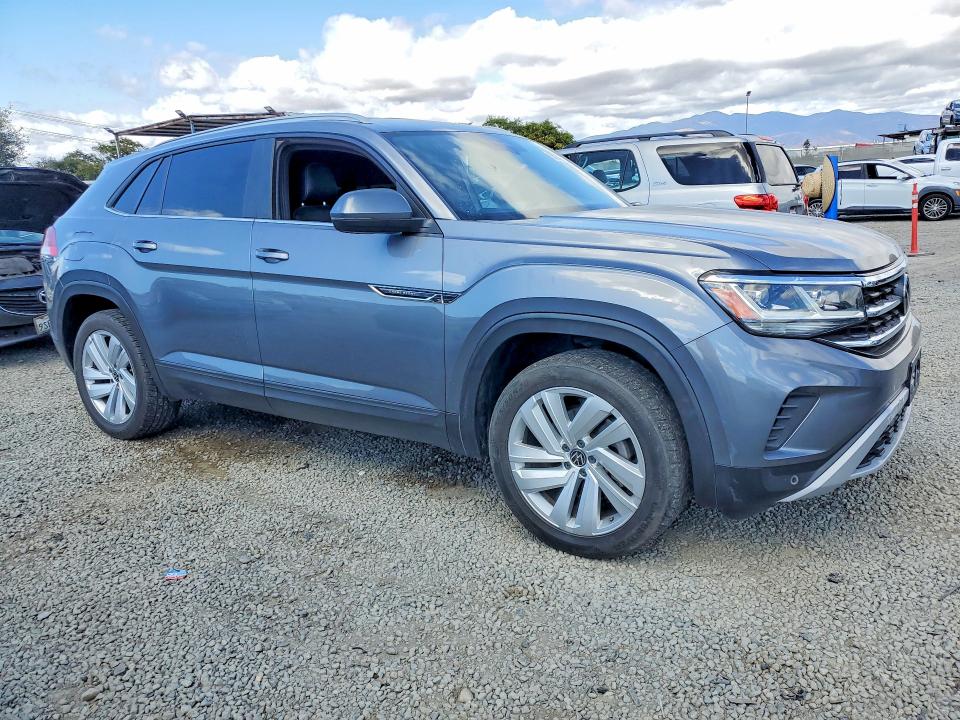 2021 Volkswagen Atlas VIN 1V2WC2CA4MC220004 COPART salvage auction — MINOR DENT/SCRATCHES, Ca - Salvage Certificate, sold $11,200 on 2026-07-31 (photo 4)