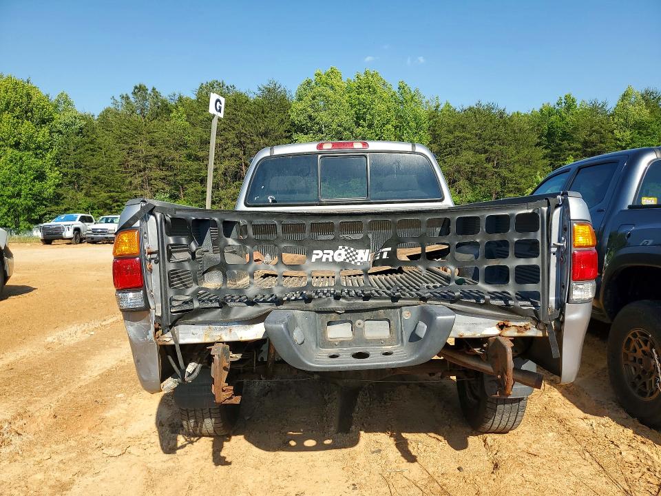 2001 Toyota Tundra VIN 5TBBN44151S163884 COPART salvage auction — FRONT END, Va - Cert Of Title - Salvage, sold $700 on 2026-07-17 (photo 6)