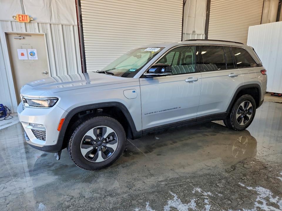 2023 Jeep Grand cherokee VIN 1C4RJYB66PC664834 COPART salvage auction — NORMAL WEAR, MO - CERTIFICATE OF TITLE, sold $20,750 on 2026-07-09 (photo 1)