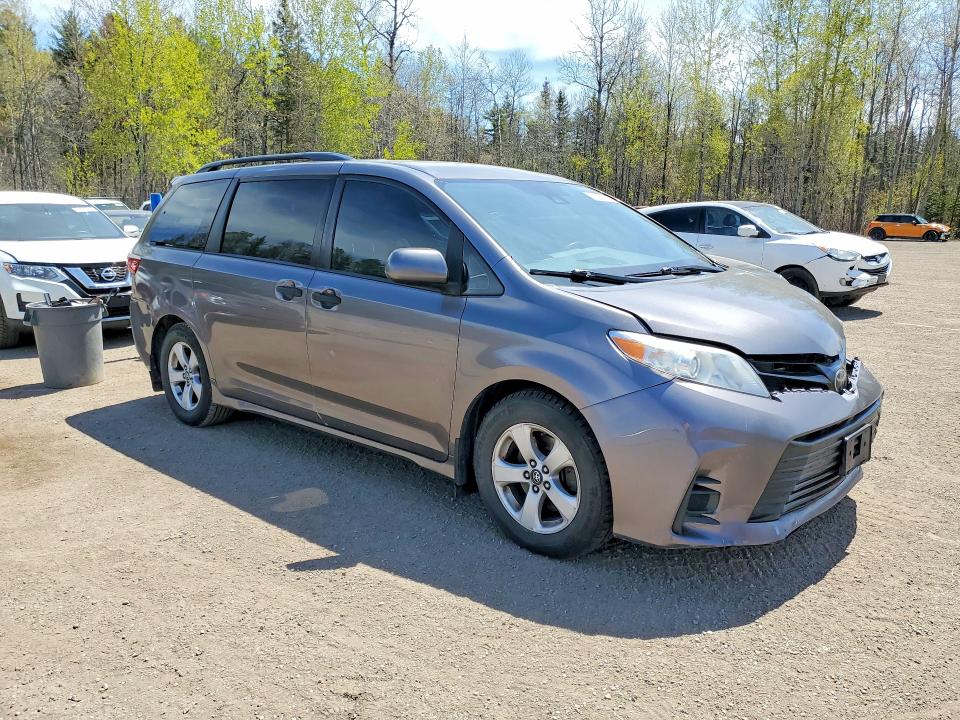 2019 Toyota Sienna VIN 5TDZZ3DC8KS967829 COPART salvage auction — FRONT END, ON - PERMIT NO BRAND - UNFIT, sold $1,650 on 2026-07-21 (photo 4)