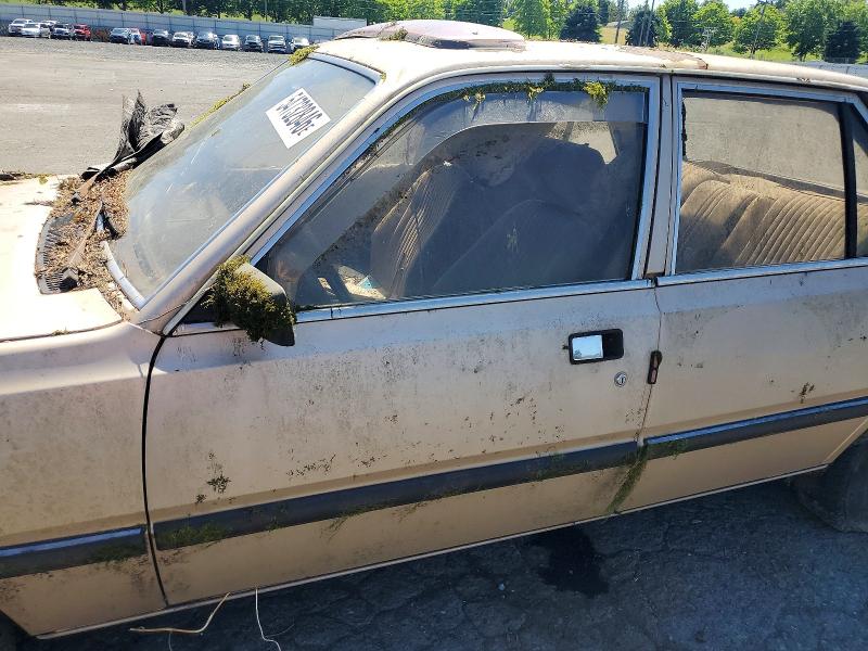 1981 Peugeot 505 VIN VF3BA4167BS310563 COPART salvage auction — MINOR DENT/SCRATCHES, Or - Lien Papers, Clean Title, sold $125 on 2026-07-13 (photo 7)