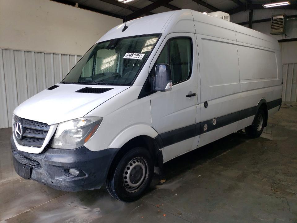 2017 Mercedes-benz Sprinter VIN WD3PF1CD0HP571499 COPART salvage auction — NORMAL WEAR, FL - CERTIFICATE OF TITLE, sold $6,700 on 2026-07-09 (photo 1)