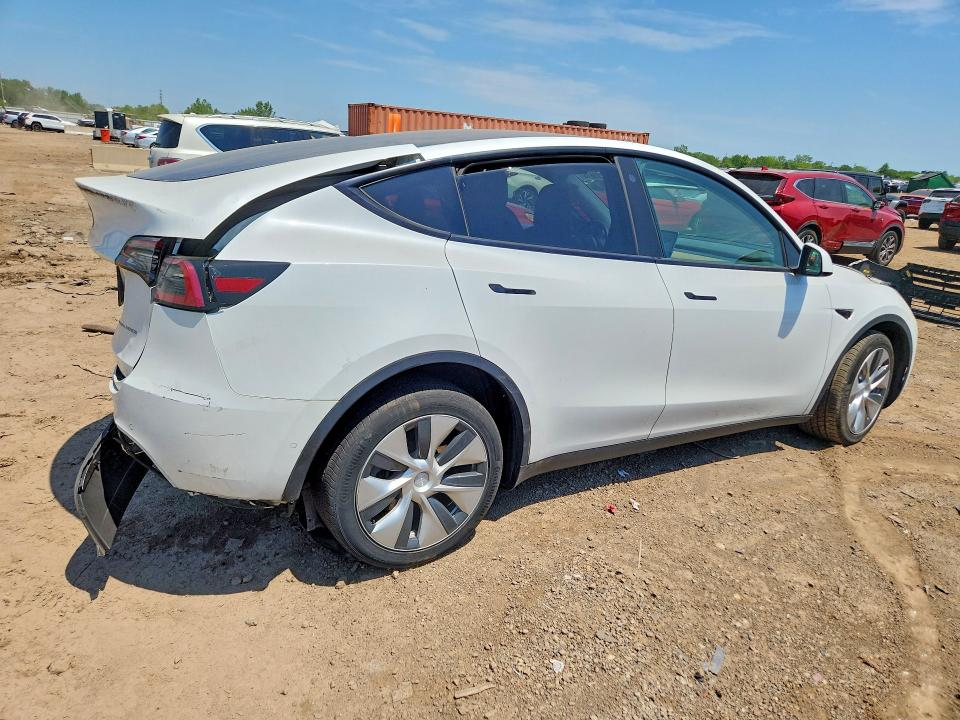 2021 Tesla Model y VIN 5YJYGDEE2MF253094 COPART salvage auction — REAR END, Il - Salvage Certificate, sold $375 on 2026-07-28 (photo 3)