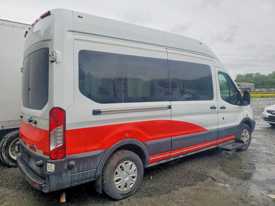 2017 Ford Transit VIN 1FTBW2XM0HKB38830 COPART salvage auction — MINOR DENT/SCRATCHES, DC - CERTIFICATE OF TITLE, sold $9,800 on 2026-09-18 (photo 3)