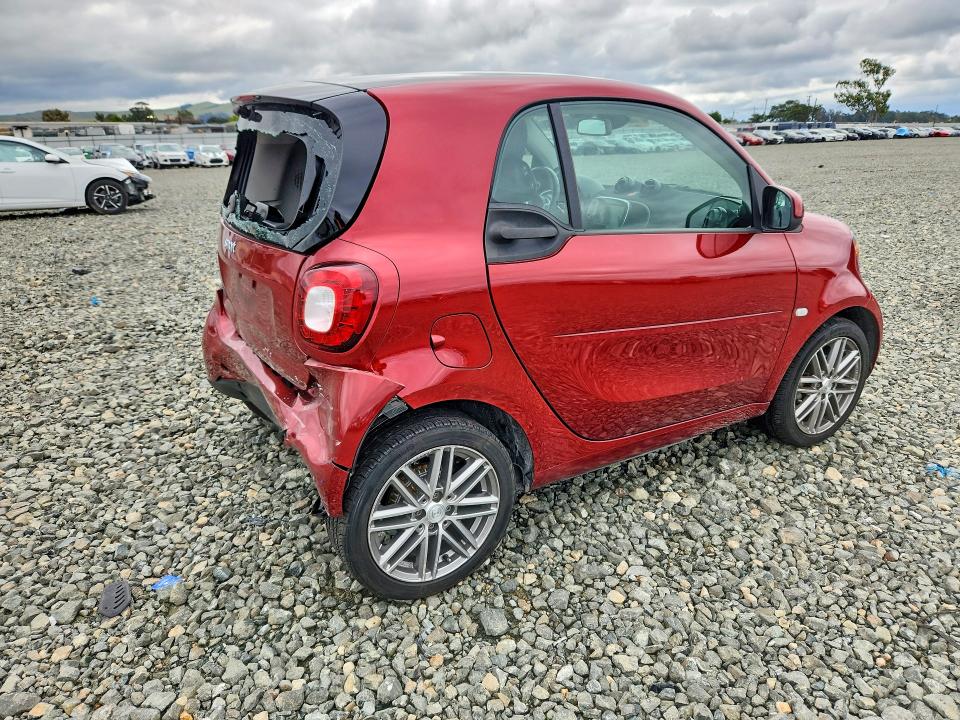 2019 Smart VIN WMEFJ9BA3KK398864 COPART salvage auction — REAR END, Ca - Salvage Certificate, sold $1,300 on 2026-07-02 (photo 3)
