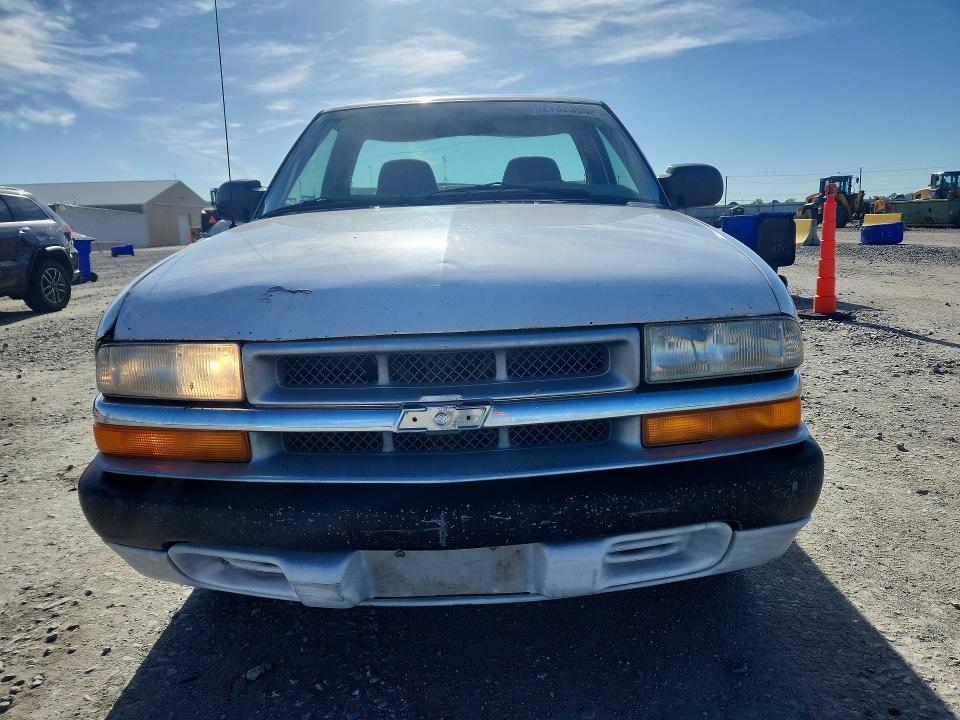 1999 Chevrolet S truck VIN 1GCCS14X6XK234422 COPART salvage auction — FRONT END, TX - DIS/DLR/EXP ONLY SALVAGE TITLE, sold $250 on 2026-07-09 (photo 5)