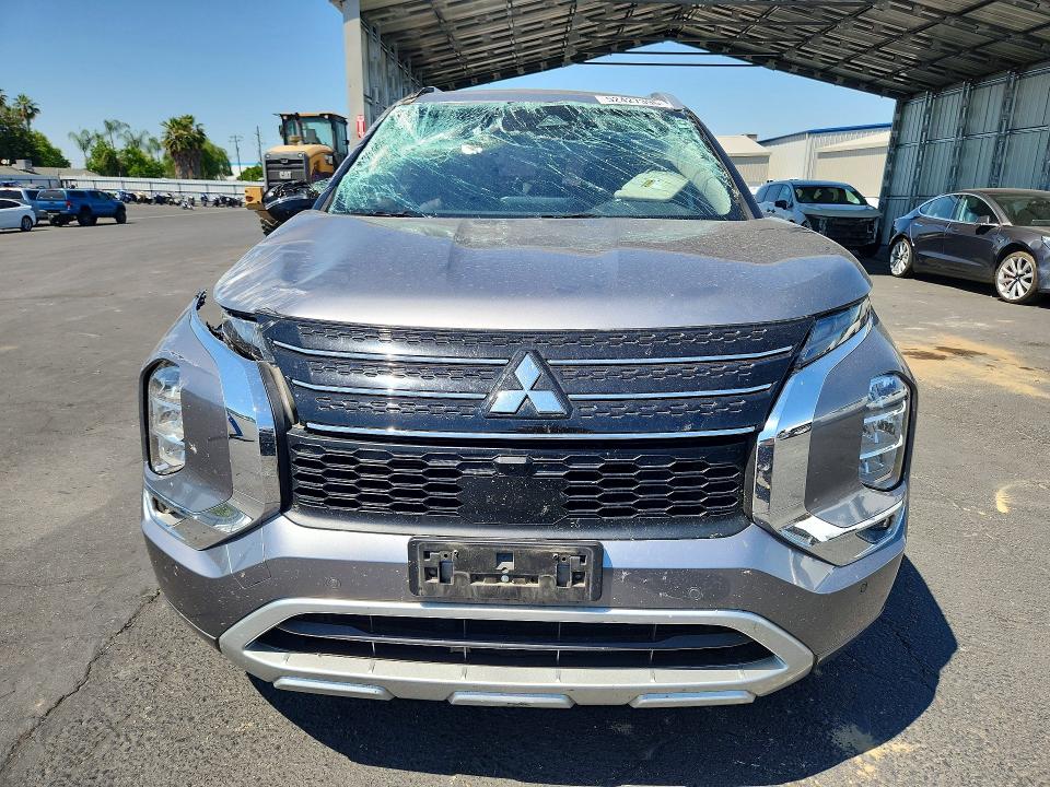 2022 Mitsubishi VIN JA4J3VA83NZ070750 COPART salvage auction — SIDE, Ca - Salvage Certificate, sold $3,950 on 2026-07-13 (photo 5)
