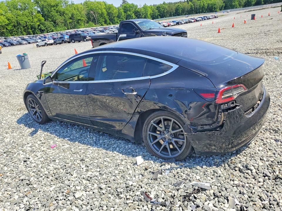 2018 Tesla Model 3 VIN 5YJ3E1EA1JF152281 COPART salvage auction — SIDE, Nc - Salvage Certificate Of Title, sold $3,000 on 2026-07-15 (photo 2)