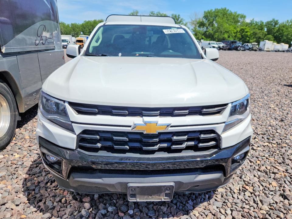 2022 Chevrolet VIN 1GCHTCEN1N1296096 COPART salvage auction — MINOR DENT/SCRATCHES, MO - DEALER ONLY CLEAN TITLE, sold $16,400 on 2026-07-30 (photo 5)