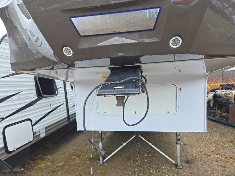 2013 Keystone rv Recreational vehicle (rv) VIN 4YDF33121DB630362 COPART salvage auction — ROOF, QC - IRRECUPERABLE, sold $175 on 2026-07-07 (photo 8)