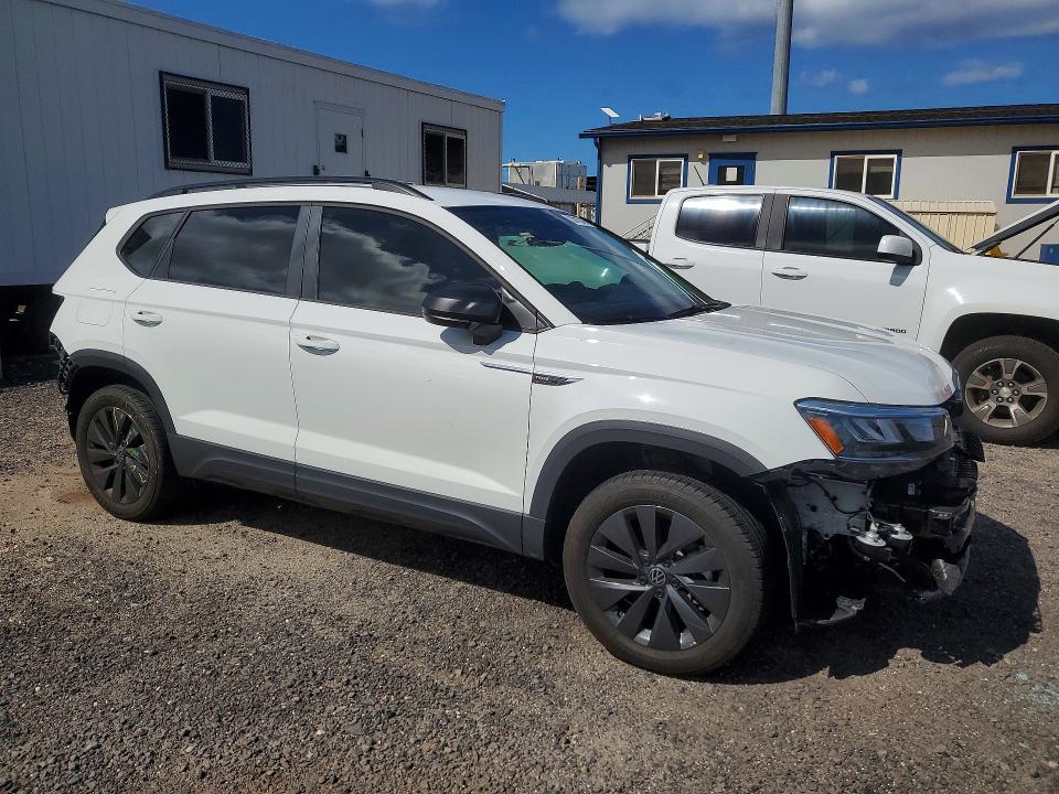 2024 Volkswagen Taos VIN 3VV5X7B24RM052946 COPART salvage auction — FRONT END, Hi - Certificate Of Salvage, sold $2 on 2026-07-27 (photo 4)