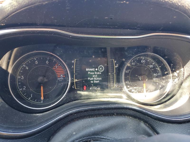 2019 Jeep Cherokee VIN 1C4PJMLXXKD137311 COPART salvage auction — ROLLOVER, NY - MV907A-PARTS ONLY, sold $450 on 2026-07-27 (photo 9)
