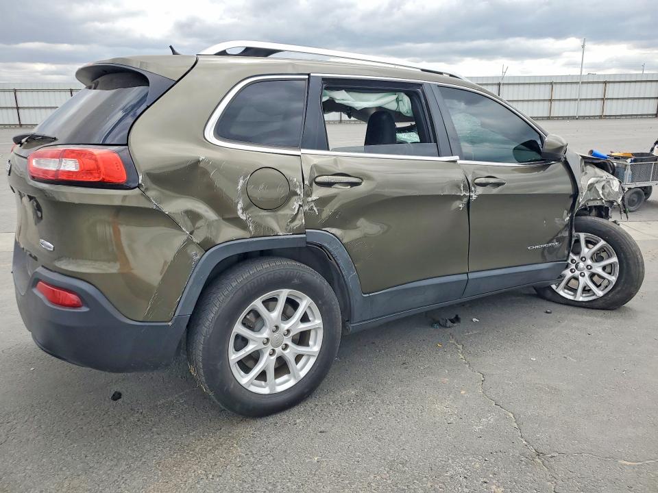2015 Jeep Cherokee VIN 1C4PJMCB7FW663944 COPART salvage auction — ROLLOVER, Ca - Salvage Certificate, sold $300 on 2026-07-23 (photo 3)