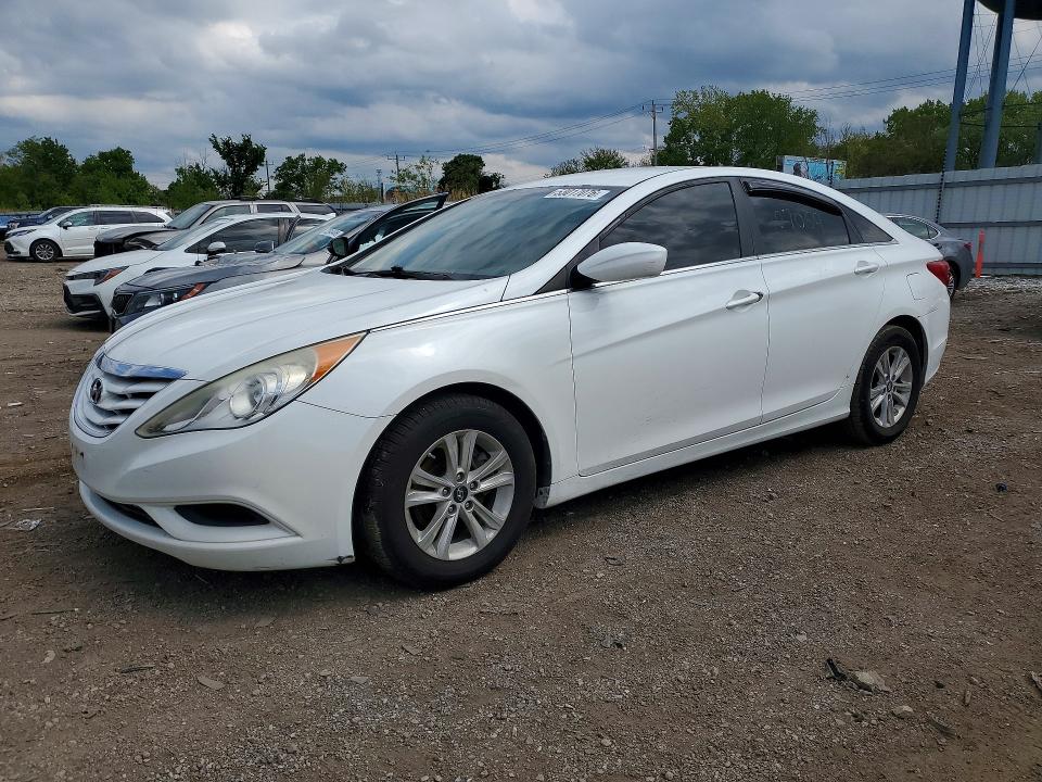 2012 Hyundai Sonata VIN 5NPEB4AC8CH388294 COPART salvage auction — VANDALISM, Il - Certificate Of Title, sold $400 on 2026-07-06 (photo 1)