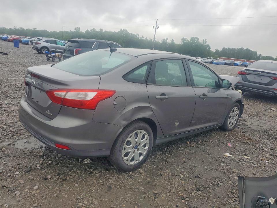 2012 Ford Focus VIN 1FAHP3F23CL384728 COPART salvage auction — FRONT END, Salvage Title, sold $250 on 2026-09-22 (photo 3)