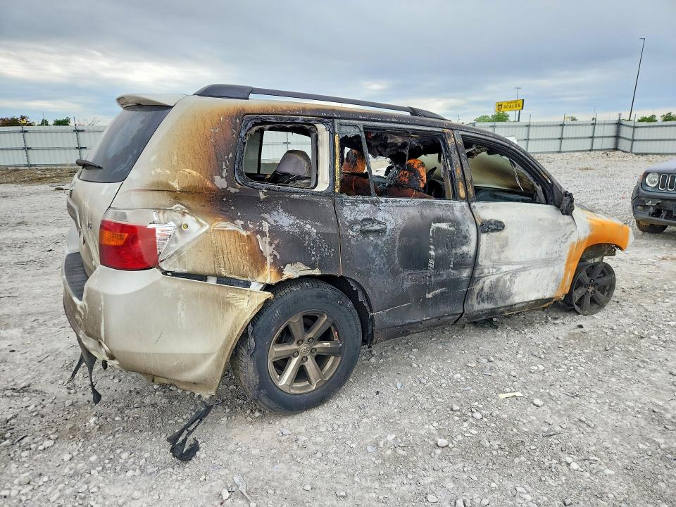 2008 Toyota VIN JTEDS41A082063329 COPART salvage auction — BURN, IL - SALVAGE CERTIFICATE, sold $200 on 2026-07-27 (photo 3)