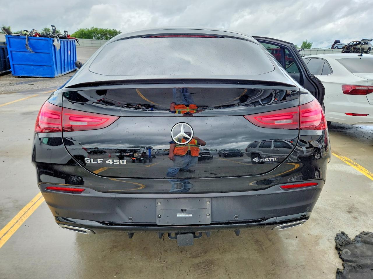2025 Mercedes-Benz GLE-Class VIN 4JGFD5KB8SB420912 COPART salvage auction — Side, KY - CERT OF TITLE-SALVAGE, sold $56,000 on 2026-07-09 (photo 6)