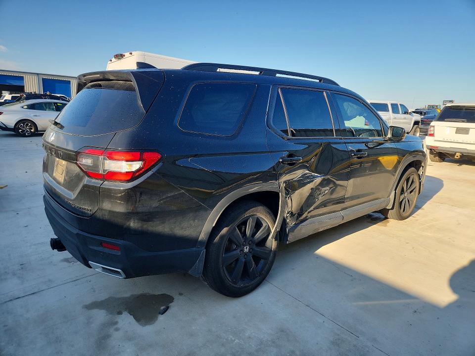 2025 Honda Pilot VIN 5FNYG1H98SB002218 COPART salvage auction — Side, Ct - Clean Title, sold $21,200 on 2026-09-25 (photo 3)