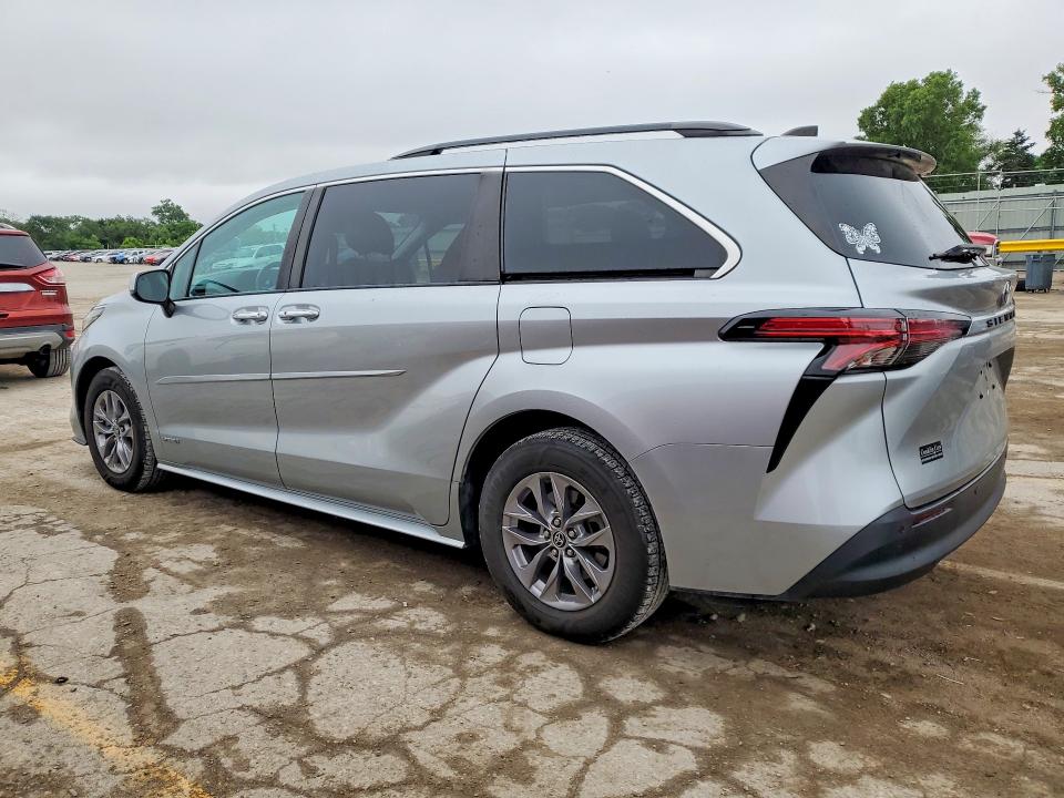 2021 Toyota Sienna VIN 5TDJRKEC5MS020112 COPART salvage auction — HAIL, Ks - Cert Of Title-Salvage, sold $22,100 on 2026-07-22 (photo 2)