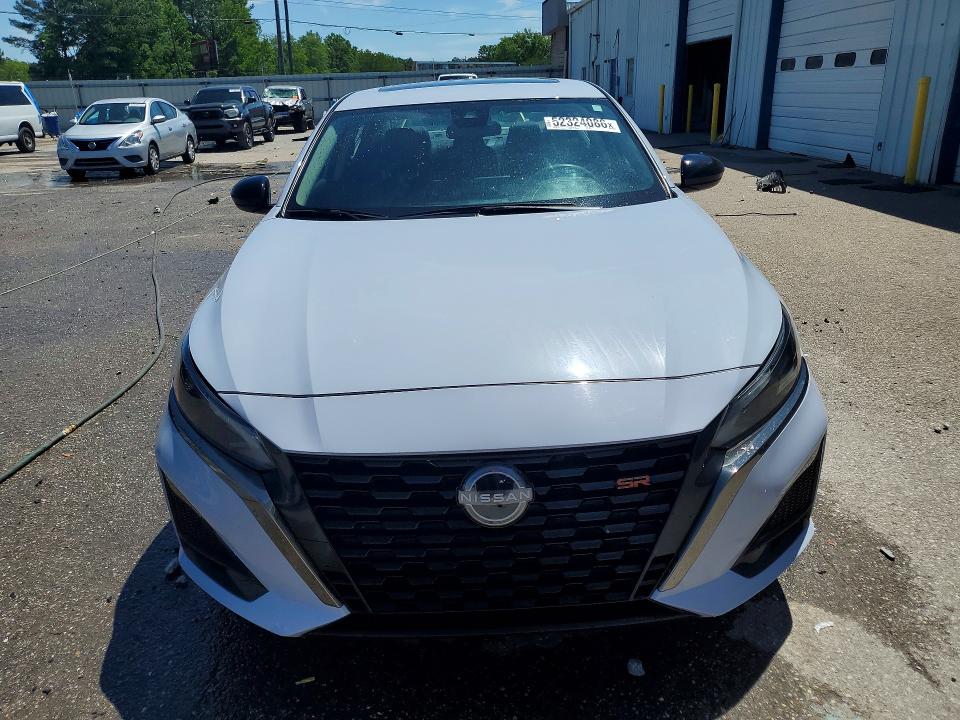 2024 Nissan VIN 1N4BL4CV7RN404837 COPART salvage auction — SIDE, AL - CERT OF TITLE-SALVAGE TITLE, sold $9,100 on 2026-07-09 (photo 5)