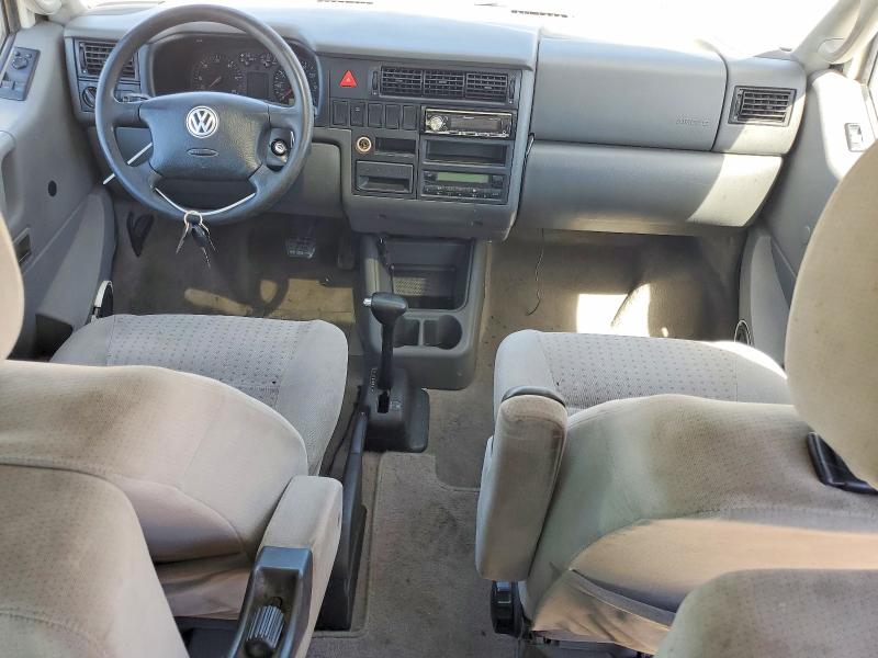 2000 Volkswagen Eurovan VIN WV2MH4702YH085087 COPART salvage auction — MECHANICAL, Nv - Certificate Of Title, sold $550 on 2026-07-20 (photo 8)