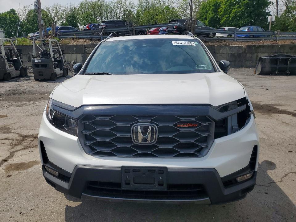 2023 Honda Passport VIN 5FNYF8H64PB019364 COPART salvage auction — REAR END, Ny - Mv-907A Salvage Certificate, sold $8,300 on 2026-07-28 (photo 5)